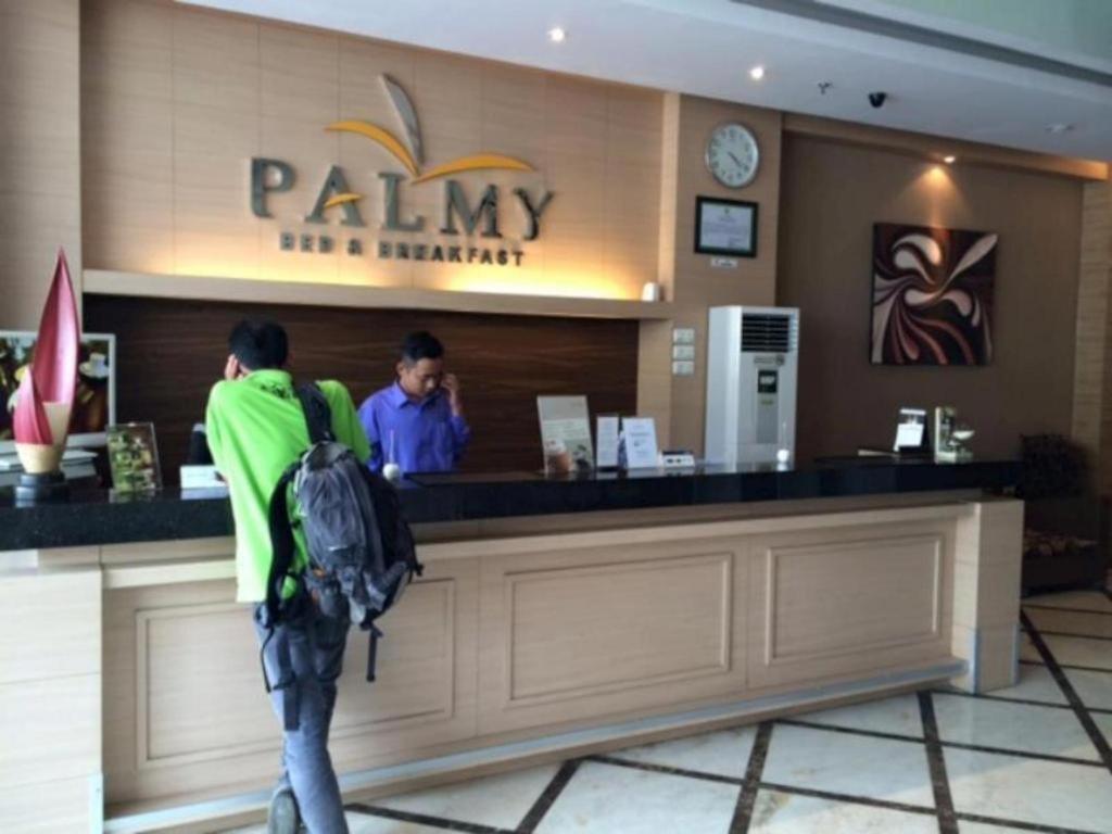 Hotel Palmy Tanjung Redep Exterior foto