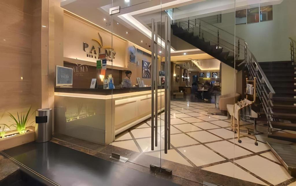 Hotel Palmy Tanjung Redep Exterior foto